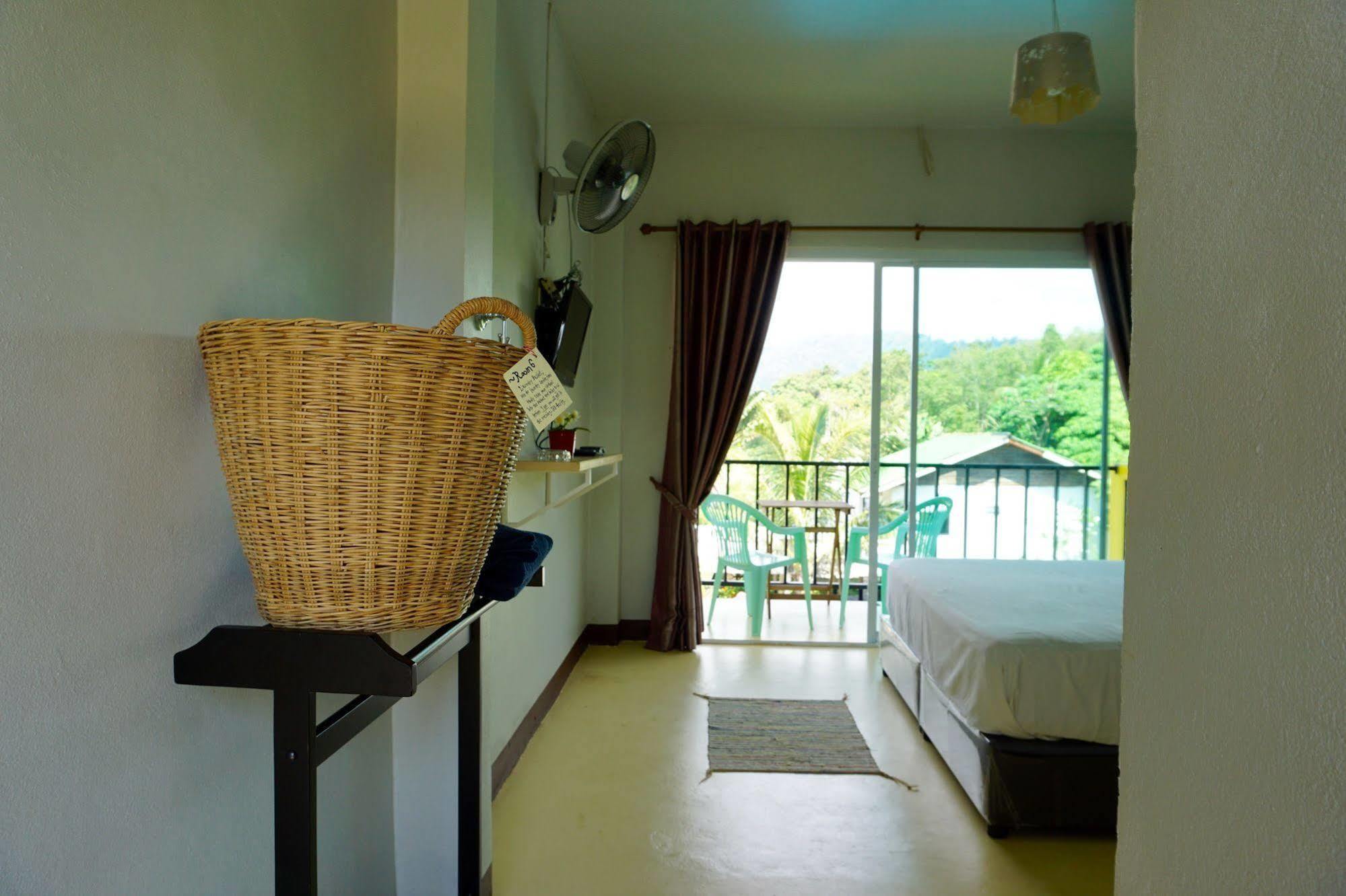 Lom La Lanta Hotel Ko Lanta Екстериор снимка