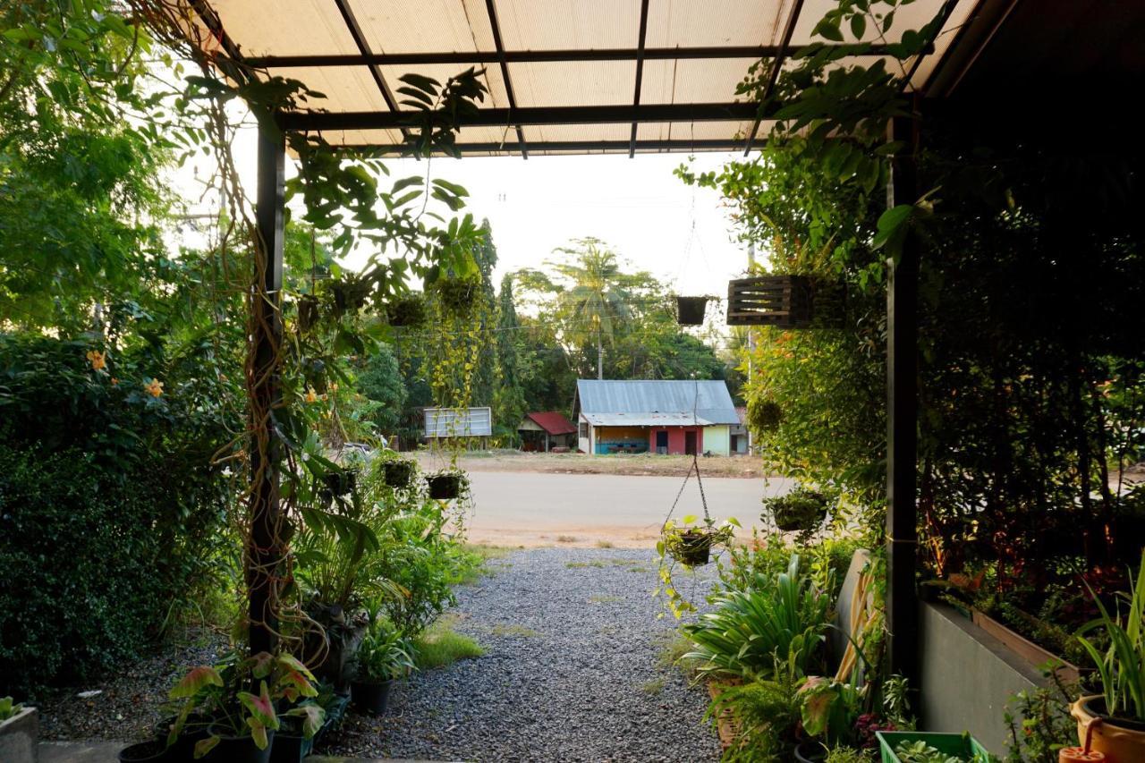 Lom La Lanta Hotel Ko Lanta Екстериор снимка